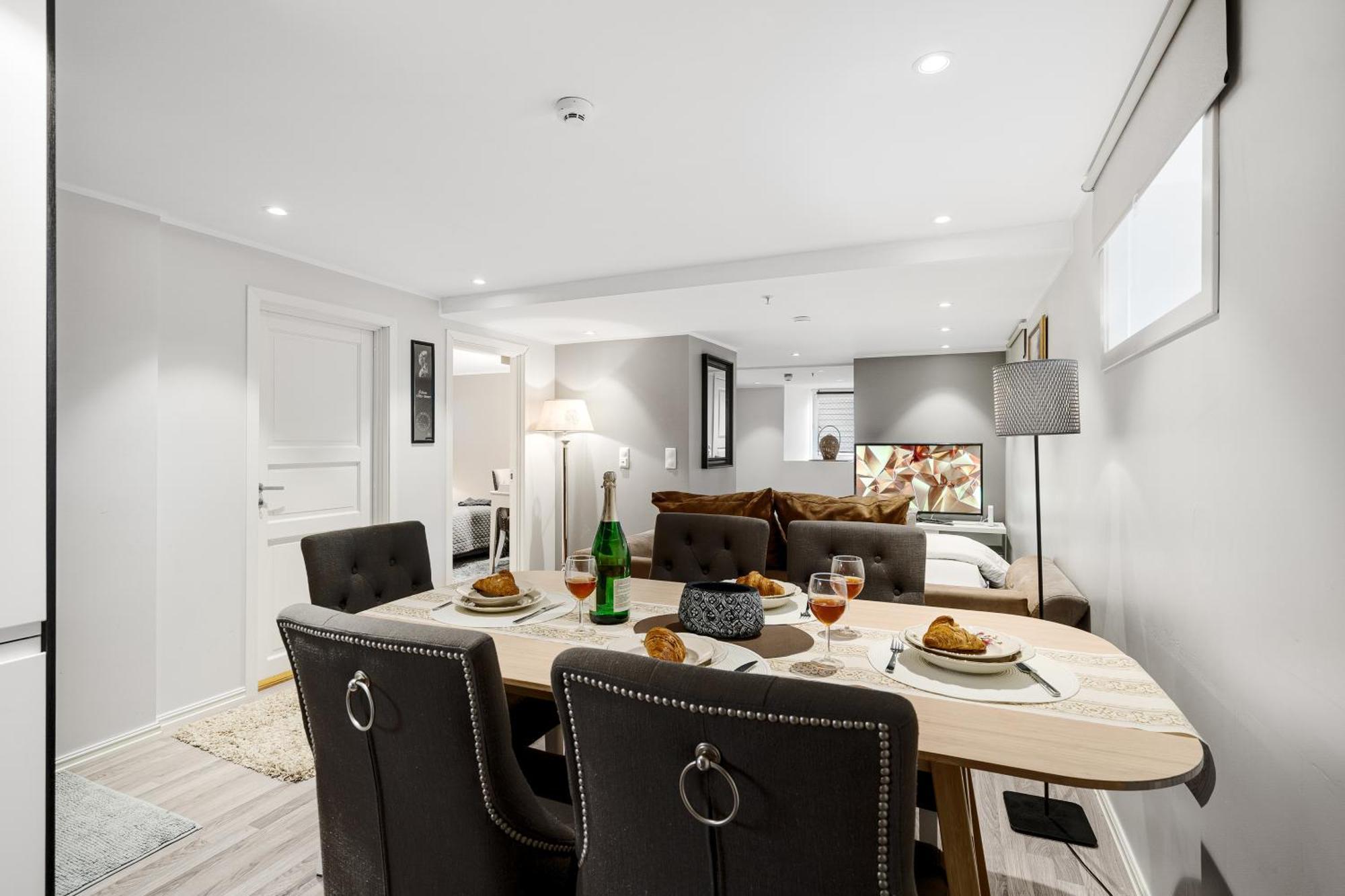 טרונדהיים Solsiden Modern Stay: King Beds, Private Entry מראה חיצוני תמונה